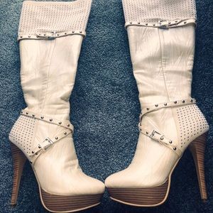 Stiletto Creme Boots